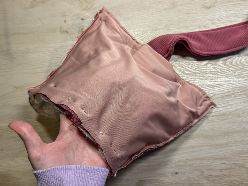 pin the main fabric and lining together